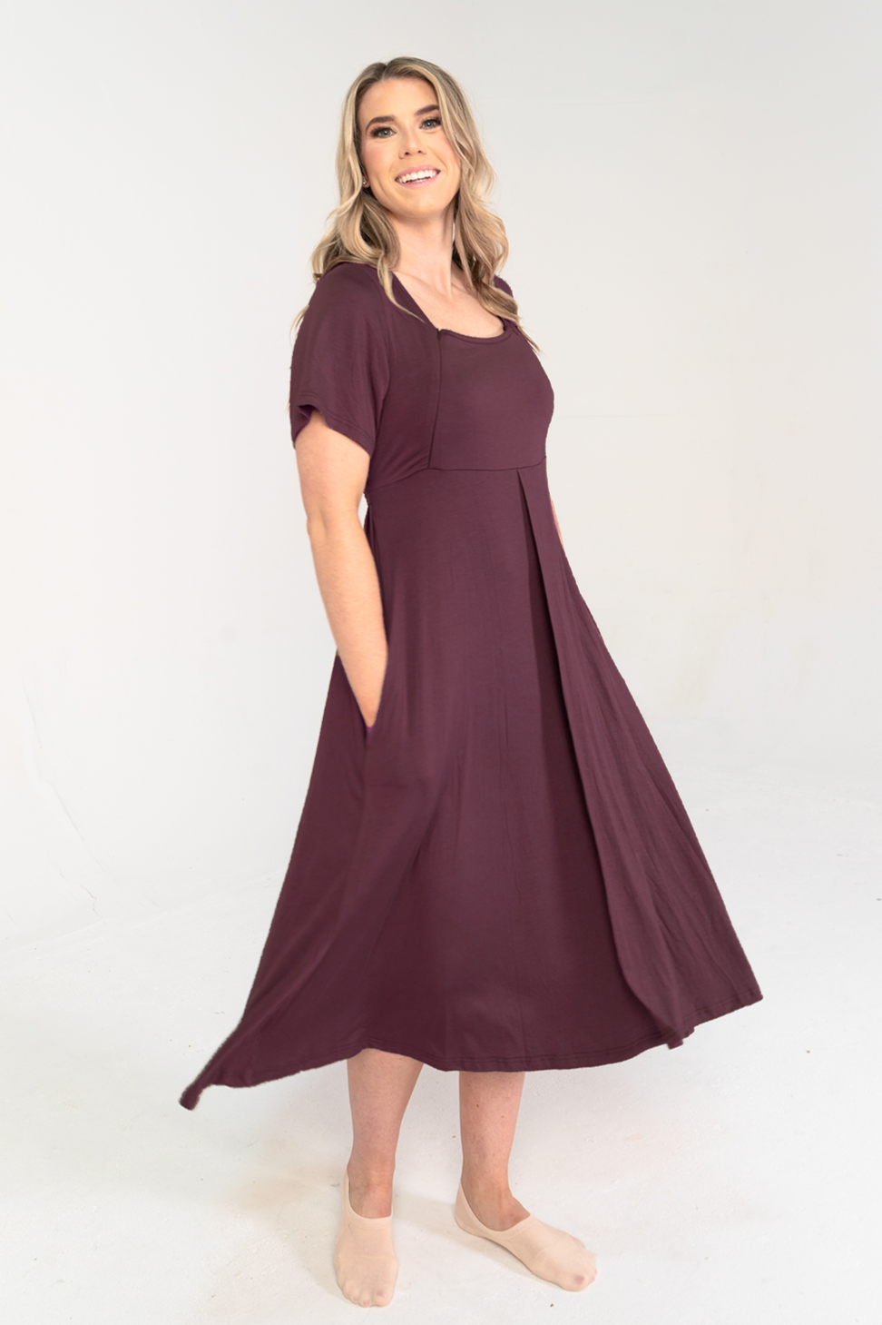 Cassidy Labor & Postpartum Gown Plum